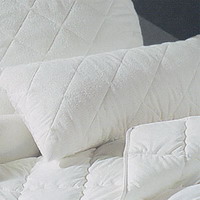 Подушки и одеяла - С искусственным наполнителем - Торговая марка: Brinkhaus - Модель: br30933
